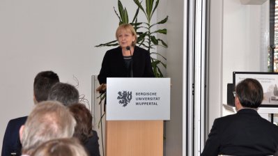 Symbolische Grundsteinlegung für das Johannes-Rau-Zentrum der Bergischen Universität Wuppertal