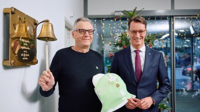 Ministerpräsident Wüst informiert sich im Protonentherapiezentrum WPE in Essen über die Behandlung von Krebserkrankungen