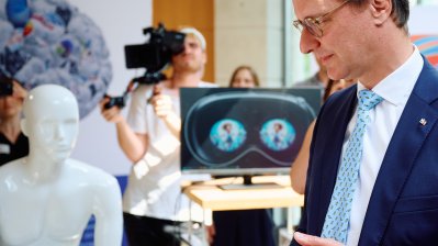 Keynote zur Eröffnung des Symposiums „Künstliche Intelligenz für eine menschliche Krebsmedizin“ des Cancer Research Center Cologne Essen