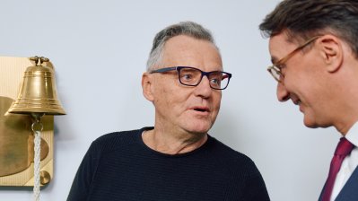 Ministerpräsident Wüst informiert sich im Protonentherapiezentrum WPE in Essen über die Behandlung von Krebserkrankungen