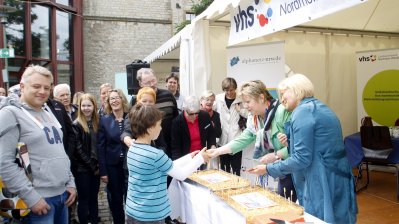 NRW-Tag 2014: VHS Bildungskuchen