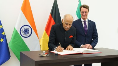 Ministerpräsident Hendrik Wüst empfängt den Botschafter der Republik Indien