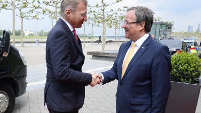 Ministerpräsident Armin Laschet empfängt den Landeshauptmann von Oberösterreich