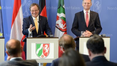 Ministerpräsident Armin Laschet empfängt den Landeshauptmann von Oberösterreich