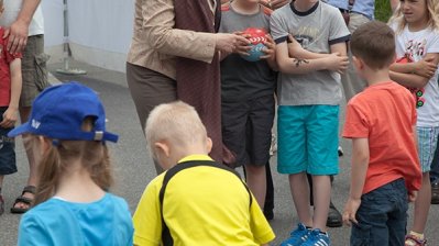 Ministerin Löhrmann eröffnet Familien- und Jugendfest in Hückeswagen, 08.06.2013