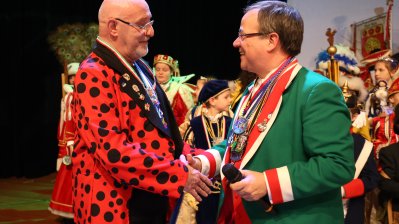 Ministerpräsident Armin Laschet empfängt die Kinderprinzenpaare und Kinderdreigestirne aus Nordrhein-Westfalen