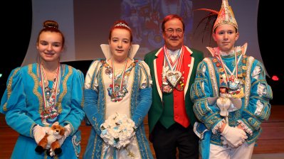 Ministerpräsident Armin Laschet empfängt die Kinderprinzenpaare und Kinderdreigestirne aus Nordrhein-Westfalen