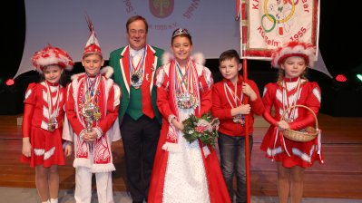 Ministerpräsident Armin Laschet empfängt die Kinderprinzenpaare und Kinderdreigestirne aus Nordrhein-Westfalen