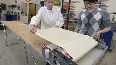 Ministerpräsidentin Hannelore Kraft beim TatKraft-Einsatz in Bad Oeynhausen