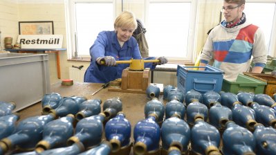 Ministerpräsidentin Hannelore Kraft beim TatKraft-Einsatz in Bad Oeynhausen