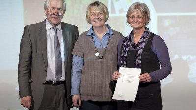 Preisverleihung „Kultur prägt!“ mit Ministerin Ute Schäfer, 18.11.200