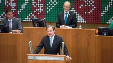 Armin Laschet zum neuen Ministerpräsident gewählt und vereidigt