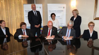 "Letter of Intent" zwischen der EnergieAgentur.NRW und dem Industrieverband Antofagasta