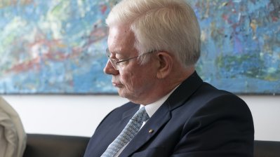 Ministerpräsident Laschet begrüßt den internationalen Friedensbotschafter Sri Sri Ravi Shankar im Landeshaus