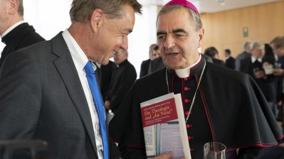 Nordrhein-Westfalen und Vatikan fördern weiterhin Katholische Theologie am Standort Bochum