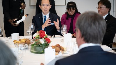 Ministerpräsident Armin Laschet empfängt den Gouverneur der japanischen Präfektur Fukushima