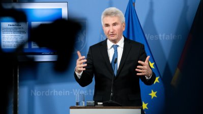 Presse-Briefing zur aktuellen Lage in der Corona-Virus-Pandemie, den Überbrückungshilfen und den weiteren Maßnahmen im Rahmen der Corona-Virus-Pandemie in Nordrhein-Westfalen