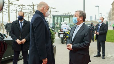 Ministerpräsident Armin Laschet empfängt den griechischen Außenminister Nikos Dendias