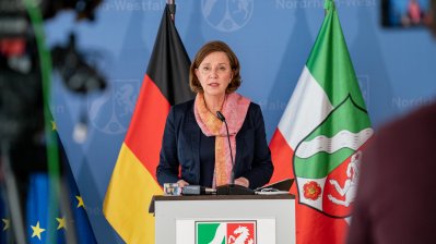 Presse-Briefing zum weiteren Schulbetrieb ab Montag