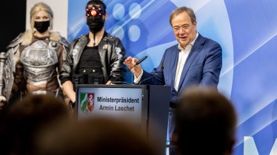Ministerpräsident Armin Laschet eröffnet Zentrum zur Vernetzung der Games-Branche mit weiteren Wirtschaftsbereichen in Düsseldorf