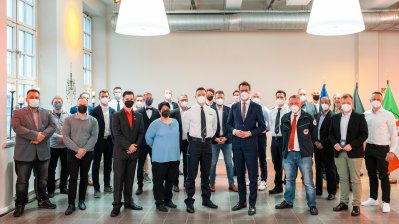 Ministerpräsident Hendrik Wüst verleiht die Rettungsmedaille des Landes Nordrhein-Westfalen 