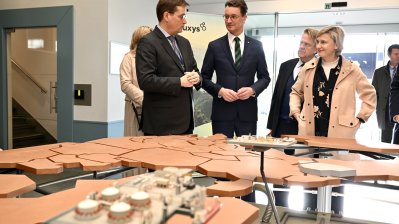 Ministerpräsident Hendrik Wüst besucht das LNG-Terminal in Zeebrugge