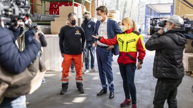 Ukraine-Hilfe aus Nordrhein-Westfalen: Ministerpräsident Wüst bei I.S.A.R. Germany in Hünxe