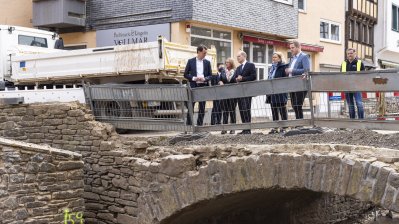Ministerpräsident Hendrik Wüst besucht gemeinsam mit Bundeskanzler Olaf Scholz und Bundesinnenministerin Nancy Faeser Bad Münstereifel