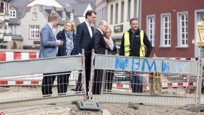 Ministerpräsident Hendrik Wüst besucht gemeinsam mit Bundeskanzler Olaf Scholz und Bundesinnenministerin Nancy Faeser Bad Münstereifel