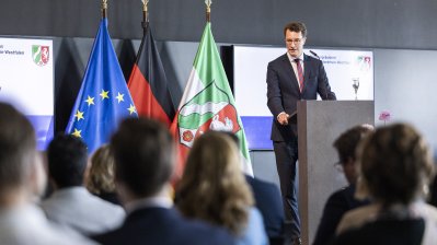 Integrationsprojekt PerMenti mit Mevlüde-Genç-Medaille des Landes Nordrhein-Westfalen geehrt