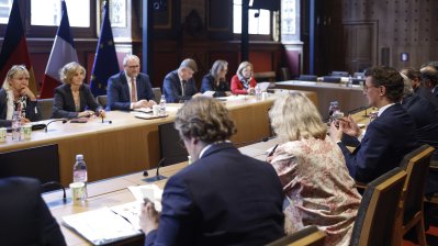 Paris-Reise: Gespräche mit den Mitgliedern der Deutsch-Französischen Freundschaftsgruppe im französischen Senat