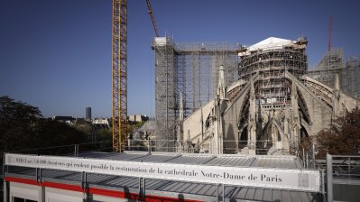 Ministerpräsident Hendrik Wüst besucht die Kathedrale Notre-Dame in Paris