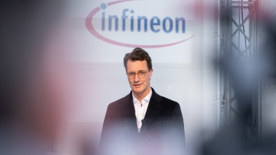 Ministerpräsident Hendrik Wüst besucht Infineon Technologies AG in Warstein