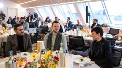 Ministerpräsident Hendrik Wüst lädt zum traditionellen Fastenbrechen in die Staatskanzlei ein