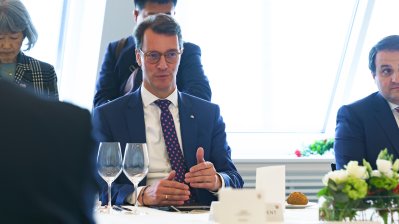 Ministerpräsident Hendrik Wüst trifft den Gouverneur der Präfektur Fukushima Masao Uchibori