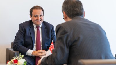 Ministerpräsident Hendrik Wüst empfängt den Botschafter der Republik Singapur