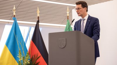 Ministerpräsident Hendrik Wüst und Kölns Oberbürgermeisterin Henriette Reker werden mit Orden der Ukrainisch-Orthodoxen Kirche ausgezeichnet