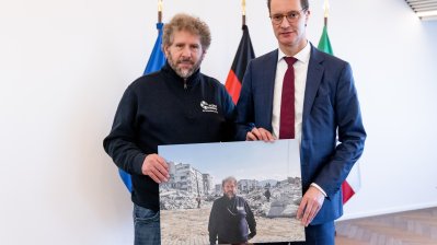 Ministerpräsident Wüst dankt nordrhein-westfälischen Helfern für Erdbebeneinsatz in der Türkei und Syrien