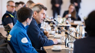 Ministerpräsident Wüst dankt nordrhein-westfälischen Helfern für Erdbebeneinsatz in der Türkei und Syrien