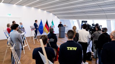 Ministerpräsident Wüst dankt nordrhein-westfälischen Helfern für Erdbebeneinsatz in der Türkei und Syrien