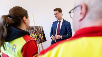 Ministerpräsident Wüst dankt nordrhein-westfälischen Helfern für Erdbebeneinsatz in der Türkei und Syrien