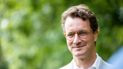 Ministerpräsident Wüst trifft Ehrenpatenkinder und ihre Familien