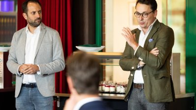 Ministerpräsident Hendrik Wüst besucht die Pott’s Brauerei in Oelde