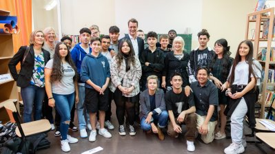 Ministerpräsident Hendrik Wüst besucht die Adolph-Kolping-Schule in Köln