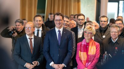 Spatenstich zur Landesgartenschau 2026 durch Ministerpräsident Wüst in Neuss