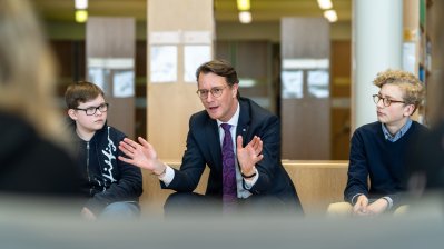 Girls‘ & Boys‘ Day: Schülerinnen und Schüler zu Gast bei Ministerpräsident Wüst