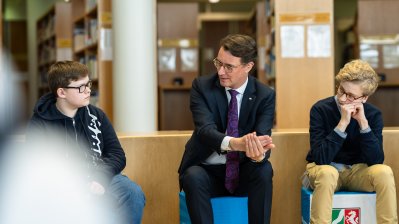 Girls‘ & Boys‘ Day: Schülerinnen und Schüler zu Gast bei Ministerpräsident Wüst