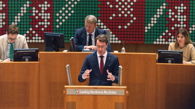 Landtag Nordrhein-Westfalen verabschiedet Haushaltsplan 2025