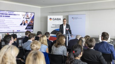 Ministerpräsident Wüst wirbt in den USA für den Justiz-Standort Nordrhein-Westfalen