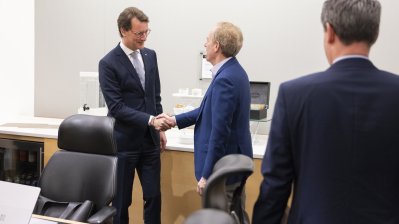 Ministerpräsident Wüst besucht Microsoft-Zentrale in Seattle